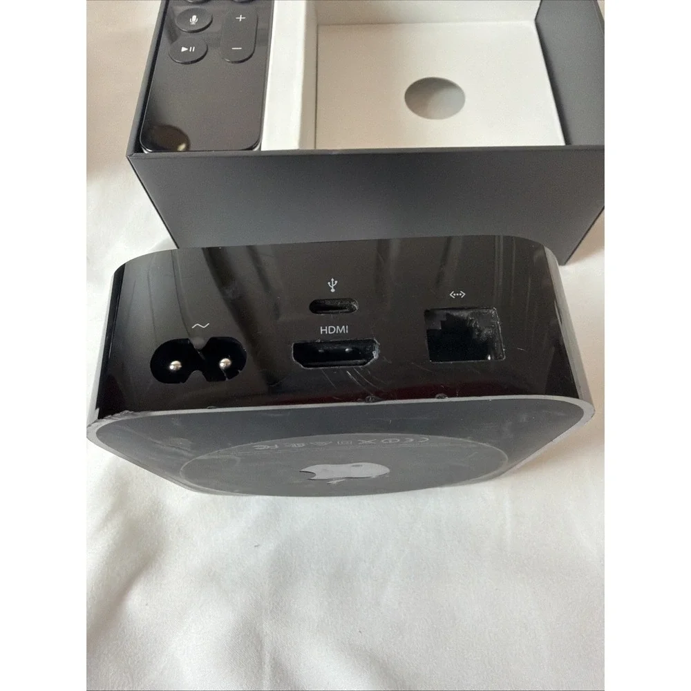 Apple TV A1625 MGY52LL/A HD 32GB Media Streamer 4th Generation
